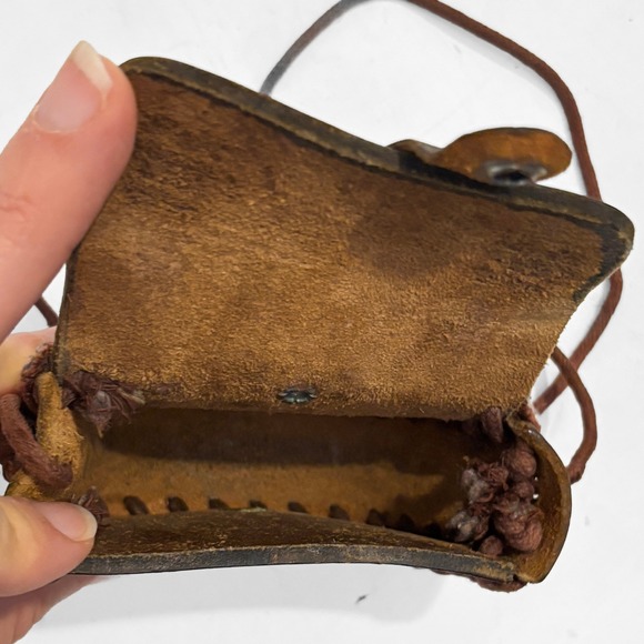 VTG Dark Brown Leather Mexican Tooled Tiny Coin Purse Pouch Floral Boho Handmade - Picture 7 of 9